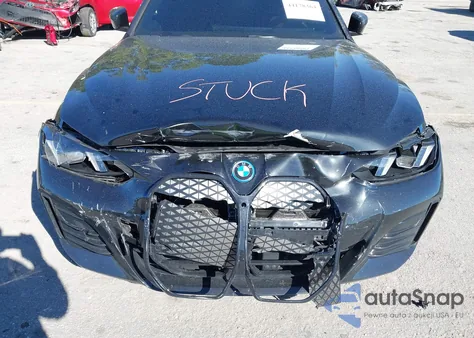 2025 BMW I4 Gran Coupe xDrive40 z USA, uszkodzony, nr VIN WBY43HD02SFU99979